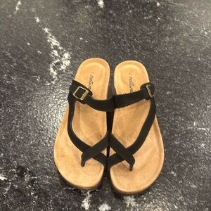 Women’s leather wedge sandals